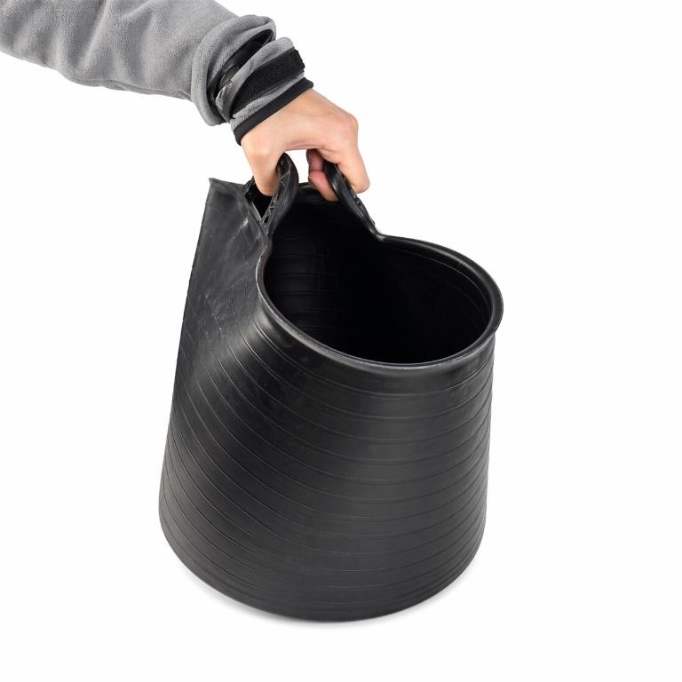 3679